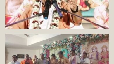 शक्ति में हुआ श्री राम कथा का भव्य शुभारंभ प्रसिद्ध कथा वाचक राजेंद्र प्रसाद रामायणी जी करवा रहे कथा का रसपान. 9 जून को कथा शुभारंभ पर पहुंचे महंत दंपति. नेता प्रतिपक्ष महंत. सांसद ज्योत्सना महंत।सूरज महंत सहित नगर पालिका अध्यक्ष श्यामसुंदर ने भी किया कथा श्रवण. श्री राम मानस मंडली शक्ति के मांगेराम अग्रवाल ने कहा- 51 टीकाकारों को किया जाएगा मानस हंस सम्मान से सम्मानित kshititech