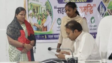 प्रत्येक मंगलवार को होने वाला कलेक्टर साहब का जन दर्शन कार्यक्रम लोगों की समस्याओं के निराकरण का बना सशक्त माध्यम. तोपनो साहब के निर्देश पर नागरिकों को मिल रही जन दर्शन के माध्यम से बेहतर सुविधाएं. गिरते पानी में भी 17 लोग पहुंचे कलेक्टर साहब से मिलने kshititech