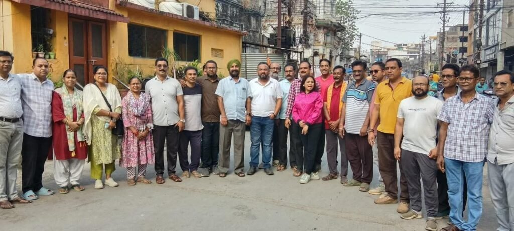 जननायक स्व. रोशन लाल अग्रवाल की जन्म जयंती पर खरसिया में भाजपा नेताओं ने किया सरकारी अस्पताल में मरीजों को फल बिस्किट का वितरण. गिरधर गुप्ता सहित पार्टी कार्यकर्ताओं ने दी श्रद्धांजलि. रायगढ़ में कमलम परिवार द्वारा स्वच्छता अभियान सहित रक्तदान शिविर प्रारंभ जननायक स्व. रोशन लाल अग्रवाल की जन्म जयंती पर खरसिया में भाजपा नेताओं ने किया सरकारी अस्पताल में मरीजों को फल बिस्किट का वितरण. गिरधर गुप्ता सहित पार्टी कार्यकर्ताओं ने दी श्रद्धांजलि. रायगढ़ में कमलम परिवार द्वारा स्वच्छता अभियान सहित रक्तदान शिविर प्रारंभ kshititech