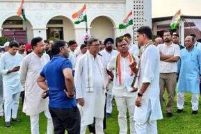 लोकसभा के नेता प्रतिपक्ष राहुल गांधी आज छत्तीसगढ़ दौरे पर. अभनपुर में संगठन सृजन अभियान में होंगे शामिल. 10 दिनों तक प्रदेश भर के कांग्रेस नेता लेंगे संगठन की मजबूती का प्रशिक्षण. पीसीसी अध्यक्ष दीपक बैज एवं नेता प्रतिपक्ष डॉ चरण दास महान के नेतृत्व में होगा राहुल जी का जोरदार स्वागत kshititech
