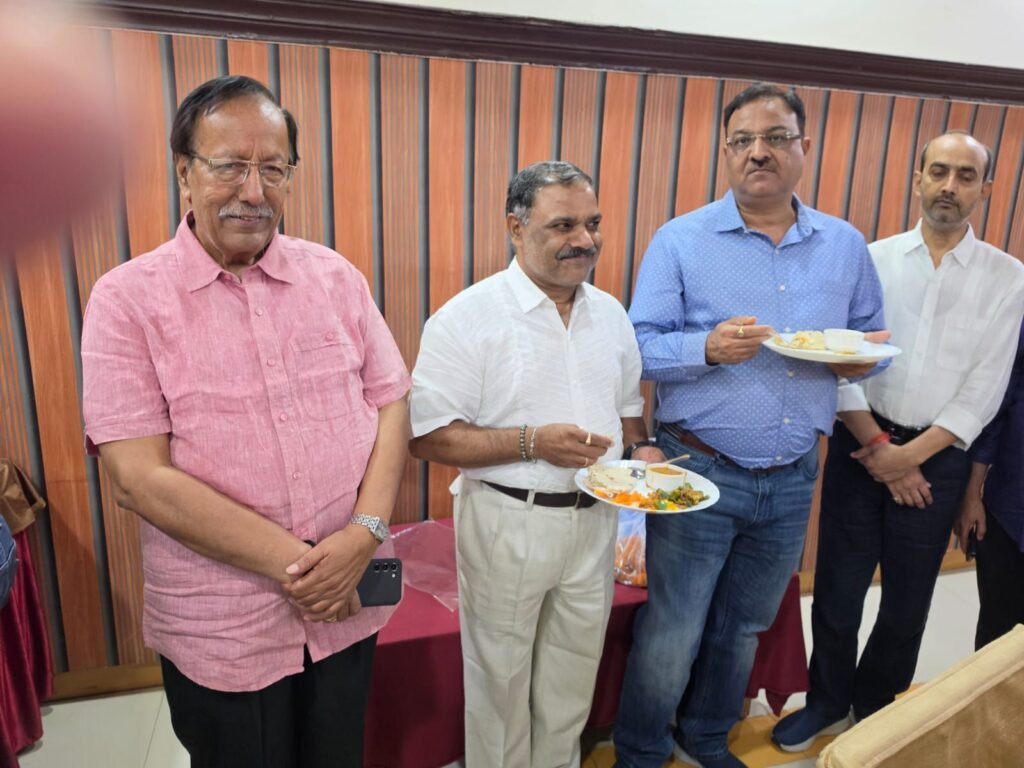 सर्व सोनार समाज बिलासपुर छत्तीसगढ़ द्वारा किया गया आईपीएस निर्विकार वर्मा के स्थानांतरण पर विदाई समारोह का आयोजन. शक्ति जिले के संघ के सदस्य भी शामिल हुए कार्यक्रम में सर्व सोनार समाज बिलासपुर छत्तीसगढ़ द्वारा किया गया आईपीएस निर्विकार वर्मा के स्थानांतरण पर विदाई समारोह का आयोजन. शक्ति जिले के संघ के सदस्य भी शामिल हुए कार्यक्रम में kshititech