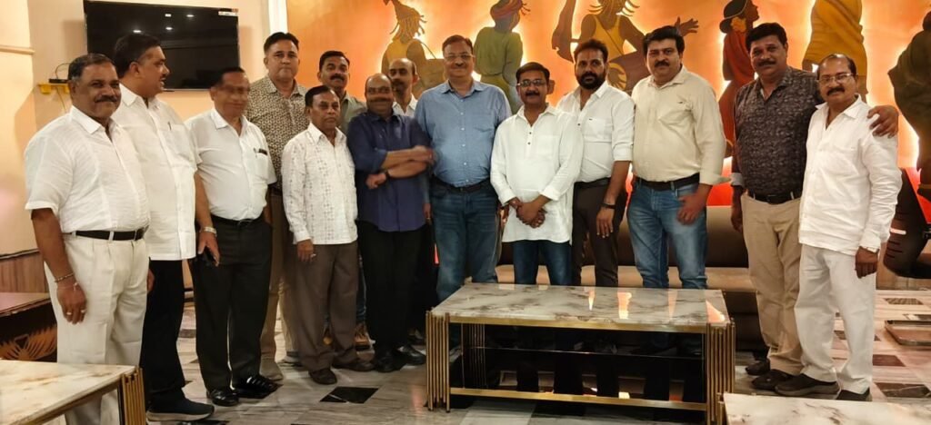 सर्व सोनार समाज बिलासपुर छत्तीसगढ़ द्वारा किया गया आईपीएस निर्विकार वर्मा के स्थानांतरण पर विदाई समारोह का आयोजन. शक्ति जिले के संघ के सदस्य भी शामिल हुए कार्यक्रम में सर्व सोनार समाज बिलासपुर छत्तीसगढ़ द्वारा किया गया आईपीएस निर्विकार वर्मा के स्थानांतरण पर विदाई समारोह का आयोजन. शक्ति जिले के संघ के सदस्य भी शामिल हुए कार्यक्रम में kshititech