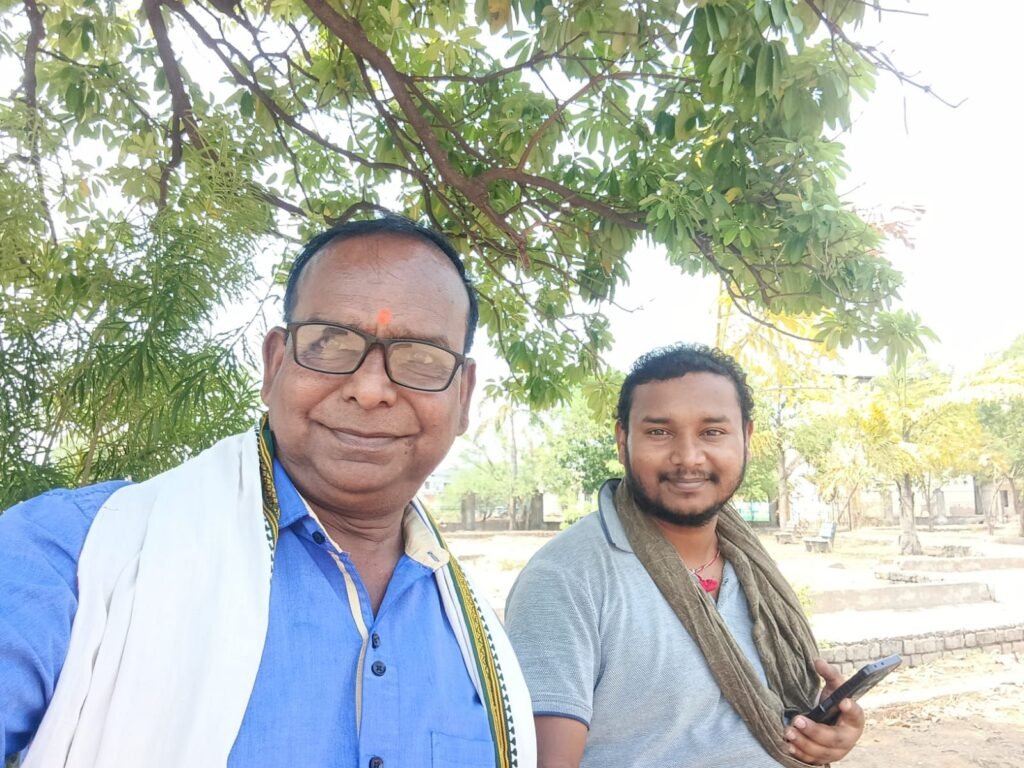 श्रम शक्ति से करेंगे काया कल्प -मुखर्जी उद्यान पुष्प वाटिका की देखरेख एवं साफ सफाई करने की अनुमति मांगी शहर की सिद्ध श्री हनुमान परिवार ने.10 जून को नगर पालिका अध्यक्ष को दिया गया ज्ञापन. गार्डन को व्यवस्थित करने में अपना श्रम लगाएंगे समिति के सदस्य. नगर पालिका द्वारा 20 सालों पहले स्थापित की गई थी पुष्प वाटिका श्रम शक्ति से करेंगे काया कल्प -मुखर्जी उद्यान पुष्प वाटिका की देखरेख एवं साफ सफाई करने की अनुमति मांगी शहर की सिद्ध श्री हनुमान परिवार ने.10 जून को नगर पालिका अध्यक्ष को दिया गया ज्ञापन. गार्डन को व्यवस्थित करने में अपना श्रम लगाएंगे समिति के सदस्य. नगर पालिका द्वारा 20 सालों पहले स्थापित की गई थी पुष्प वाटिका kshititech