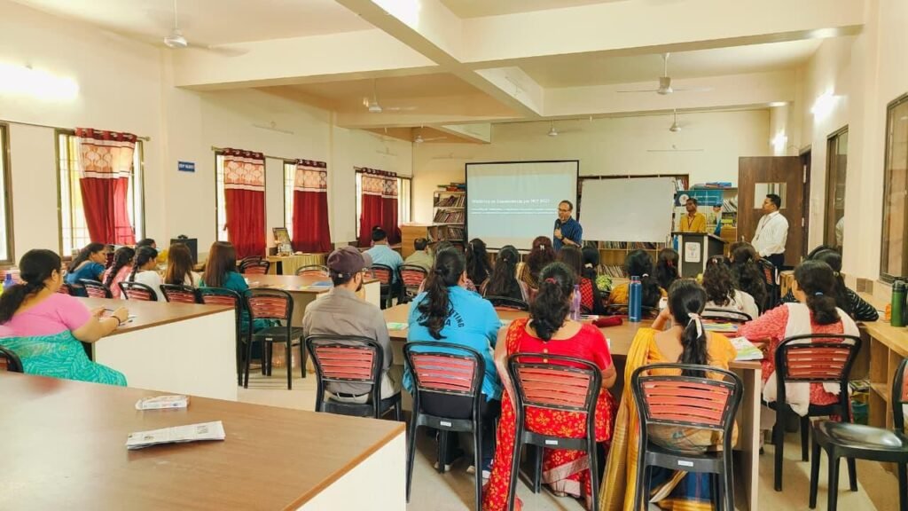 सर्वश्रेष्ठ सीबीएसई स्कूल-संस्कार पब्लिक स्कूल में गूँजा 'नई शिक्षा नीति' का मंत्र: शिक्षकों के लिए आयोजित हुआ 'एनसीएफ आधारित आकलन एवं मूल्यांकन' प्रशिक्षण सर्वश्रेष्ठ सीबीएसई स्कूल-संस्कार पब्लिक स्कूल में गूँजा 'नई शिक्षा नीति' का मंत्र: शिक्षकों के लिए आयोजित हुआ 'एनसीएफ आधारित आकलन एवं मूल्यांकन' प्रशिक्षण kshititech