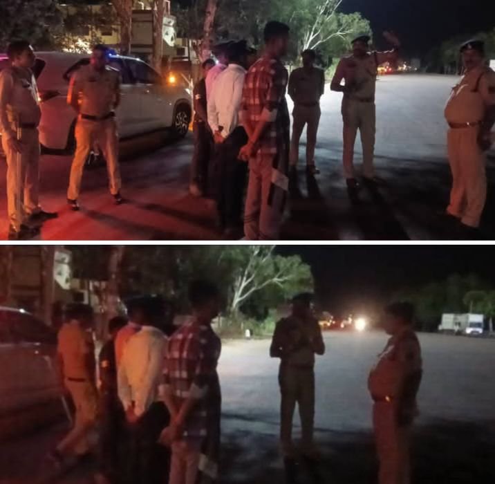 अब ढाबों में खड़े होने वाले वाहनों पर भी रहेगी पुलिस की नजर-शक्ति जिले के पुलिस कप्तान थाना प्रभारियो एवं यातायात प्रभारी के साथ निकले नेशनल हाईवे में ढाबों के निरीक्षण में.सड़कों के किनारे खड़े वाहनों को हटाने दिए निर्देश. शक्ति एवं बाराद्वार के थाना प्रभारी रहे मौजूद.रिसदा से लेकर मसनिया तक के ढाबों में स्वयं पहुंचे पुलिस कप्तान अब ढाबों में खड़े होने वाले वाहनों पर भी रहेगी पुलिस की नजर-शक्ति जिले के पुलिस कप्तान थाना प्रभारियो एवं यातायात प्रभारी के साथ निकले नेशनल हाईवे में ढाबों के निरीक्षण में.सड़कों के किनारे खड़े वाहनों को हटाने दिए निर्देश. शक्ति एवं बाराद्वार के थाना प्रभारी रहे मौजूद.रिसदा से लेकर मसनिया तक के ढाबों में स्वयं पहुंचे पुलिस कप्तान kshititech