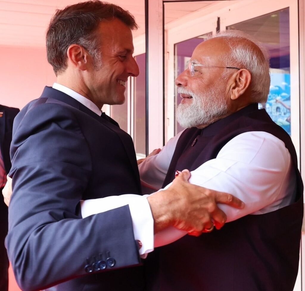 सात समंदर पार प्रधानमंत्री मोदी ने साझा की तस्वीरे-फ्रांस दौरे पर पहुंचे मोदी जी की राष्ट्रपति मैक्रो के साथ हुई मुलाकात kshititech