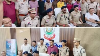 सुपारी किलर-हवाई जहाज से टीम पहुंची हत्यारों को पकड़ने-शक्ति पुलिस ने किया अंधे कत्ल का खुलासा, सुपारी देकर कराई गई थी महिला की हत्या.प्रेम संबंध के चलते पति-पत्नी ने रची हत्या की साजिश।04 लाख की सुपारी देकर कराई गई हत्या। झारखंड, महाराष्ट्र व छत्तीसगढ़ से हत्या में संलिप्त सभी 09 आरोपियों को किया गया गिरफ्तार.हत्या में प्रयुक्त पिस्तौल, घटना में प्रयुक्त मोटरसाइकिल, मोबाइल फोन एवं नगदी राशि बरामद.साहसी पुलिस अधिकारियों का होगा सम्मान. नगर पालिका अध्यक्ष करेंगे सम्मान kshititech