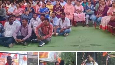 कामबंद.कैसे मिलेंगी बिजली -17 अगस्त से बिजली कर्मचारी भी करेंगे पुरानी पेंशन सहित सात सूत्रीय मांगों को लेकर बड़ा आंदोलन संघ के सदस्यों में कहा- मांगे पूरी नहीं होने पर महासंघ का विशाल आमसभा एवं धरना प्रदर्शन. शक्ति जिले के सदस्यों ने दी जानकारी kshititech