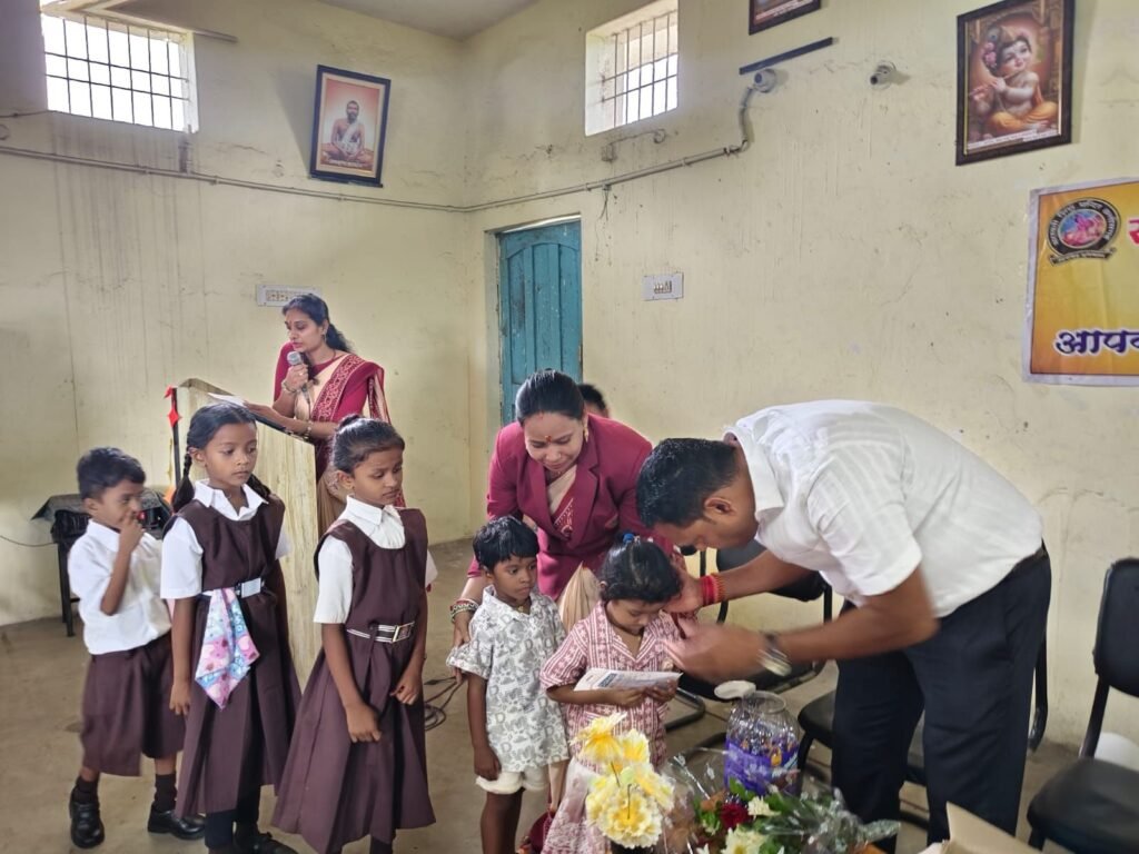 बड़ा बनने के लिए बड़ा स्कूल नहीं अपितु बड़े संस्कार एवं बड़े लक्ष्य है जरूरी- अमर सुल्तानिया.सरस्वती शिशु मंदिर में शाला प्रवेश उत्सव: हरि लीला ट्रस्ट ने बढ़ाया उत्साह, संगीत गतिविधियों के लिए भेंट किए वाद्य यंत्र, नवप्रवेशी विद्यार्थियों को दिए उपहार kshititech