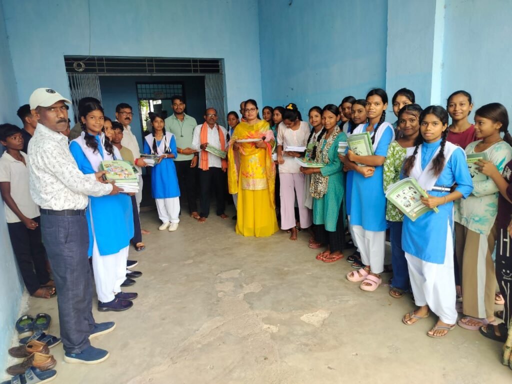 टेमर के हाई स्कूल में 20 छात्राओं को दी गई साइकिल. सरपंच चंद्र कुमार सोनी की उपस्थिति में किया गया साइकिल का वितरण. सरपंच साहब ने कहा- साइकिल मिलने से छात्राओं को स्कूल आने में मिलेगी बड़ी सुविधा. सरपंच साहब ने कहा- मेरिट सूची में स्थान बनाने वाली बालिकाओं का पंचायत करेगी विशेष सम्मान टेमर के हाई स्कूल में 20 छात्राओं को दी गई साइकिल. सरपंच चंद्र कुमार सोनी की उपस्थिति में किया गया साइकिल का वितरण. सरपंच साहब ने कहा- साइकिल मिलने से छात्राओं को स्कूल आने में मिलेगी बड़ी सुविधा. सरपंच साहब ने कहा- मेरिट सूची में स्थान बनाने वाली बालिकाओं का पंचायत करेगी विशेष सम्मान kshititech