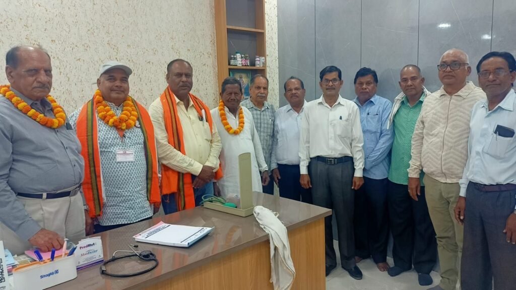 रिटायर कर्मचारियों को मिलेगी बड़ी राहत-पेंशनरों को मिलने वाले महंगाई भत्ते के नियमों में हुआ बड़ा बदलाव- भारतीय राज्य पेंशनर महासंघ ने किया निर्णय का स्वागत. संघ के जिला इकाई अध्यक्ष परमेश्वर स्वर्णकार ने दी जानकारी kshititech