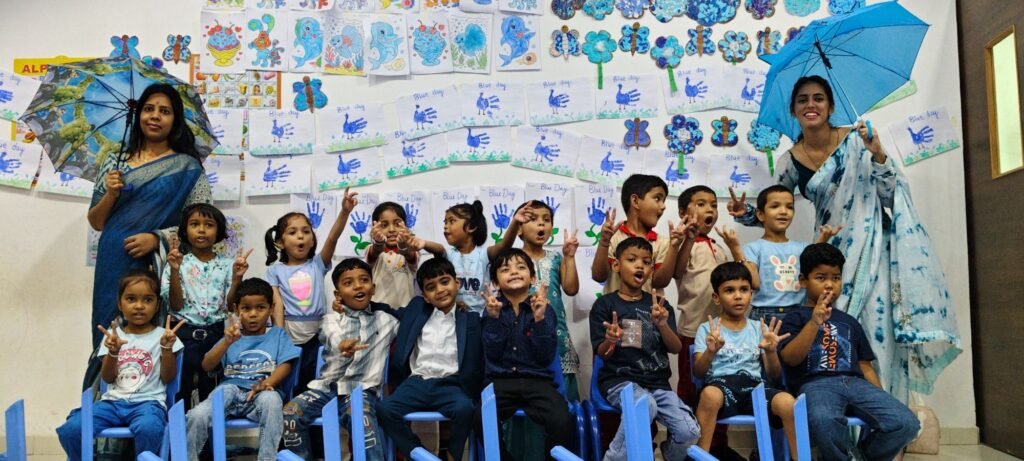 एशियन वर्ल्ड स्कूल, बराद्वार में नन्हे-मुन्ने विद्यार्थियों ने हर्षोल्लास के साथ मनाया 'ब्लू डे'. विद्यालय के बच्चों के बीच उनके उत्कृष्ट प्रदर्शन को देखकर डायरेक्टर नीरज जिंदल ने कहा- बहुमुखी प्रतिभाओं के धनी है विद्यालय के बच्चे एशियन वर्ल्ड स्कूल, बराद्वार में नन्हे-मुन्ने विद्यार्थियों ने हर्षोल्लास के साथ मनाया 'ब्लू डे'. विद्यालय के बच्चों के बीच उनके उत्कृष्ट प्रदर्शन को देखकर डायरेक्टर नीरज जिंदल ने कहा- बहुमुखी प्रतिभाओं के धनी है विद्यालय के बच्चे kshititech