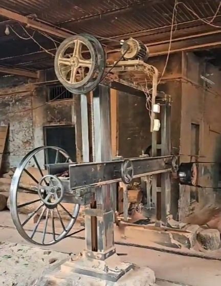 ब्रेकिंग न्यूज़-आरा मशीनों के संचालन को लेकर बिलासपुर हाईकोर्ट ने दिया बड़ा फैसला.लगाई लाइसेंस नवीनीकरण पर रोक kshititech