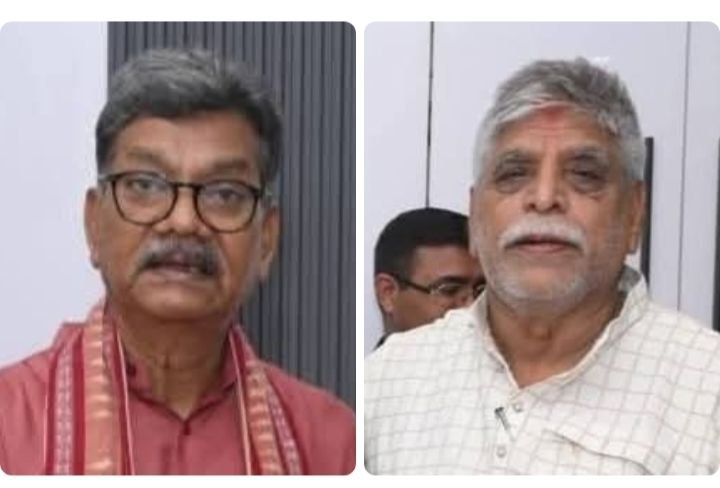 डॉ.चरण दास महंत के जिला प्रतिनिधि गुलजार सिंह की पहल पर महंत जी ने दिलाई बम्हनीनडीह एवं बलौदा ब्लाक में करोड़ों रुपए के नए विकास कार्यों की स्वीकृति. क्षेत्र वासियों ने किया आभार. पूर्व मंडी अध्यक्ष एवं विधायक प्रतिनिधि रूप नारायण साहू ने दी जानकारी डॉ.चरण दास महंत के जिला प्रतिनिधि गुलजार सिंह की पहल पर महंत जी ने दिलाई बम्हनीनडीह एवं बलौदा ब्लाक में करोड़ों रुपए के नए विकास कार्यों की स्वीकृति. क्षेत्र वासियों ने किया आभार. पूर्व मंडी अध्यक्ष एवं विधायक प्रतिनिधि रूप नारायण साहू ने दी जानकारी kshititech