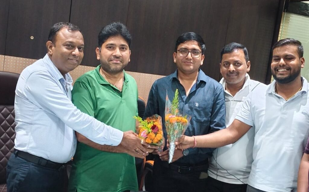 अभिकेश बंसल चुने गए बाराद्वार राइस में एशोसिएशन के नए अध्यक्ष.नवीन गठन हेतु आयोजित की गई थी बैठक. अजय सिंघल संभालेंगे सचिव की जिम्मेदारी. जिला चावल उद्योग संघ। चेंबर ऑफ कॉमर्स सहित विभिन्न संगठनों ने दी बधाई।नगर पंचायत उपाध्यक्ष जितेश शर्मा ने भी सभी नवनियुक्त पदाधिकारियो को दी बधाई अभिकेश बंसल चुने गए बाराद्वार राइस में एशोसिएशन के नए अध्यक्ष.नवीन गठन हेतु आयोजित की गई थी बैठक. अजय सिंघल संभालेंगे सचिव की जिम्मेदारी. जिला चावल उद्योग संघ। चेंबर ऑफ कॉमर्स सहित विभिन्न संगठनों ने दी बधाई।नगर पंचायत उपाध्यक्ष जितेश शर्मा ने भी सभी नवनियुक्त पदाधिकारियो को दी बधाई kshititech
