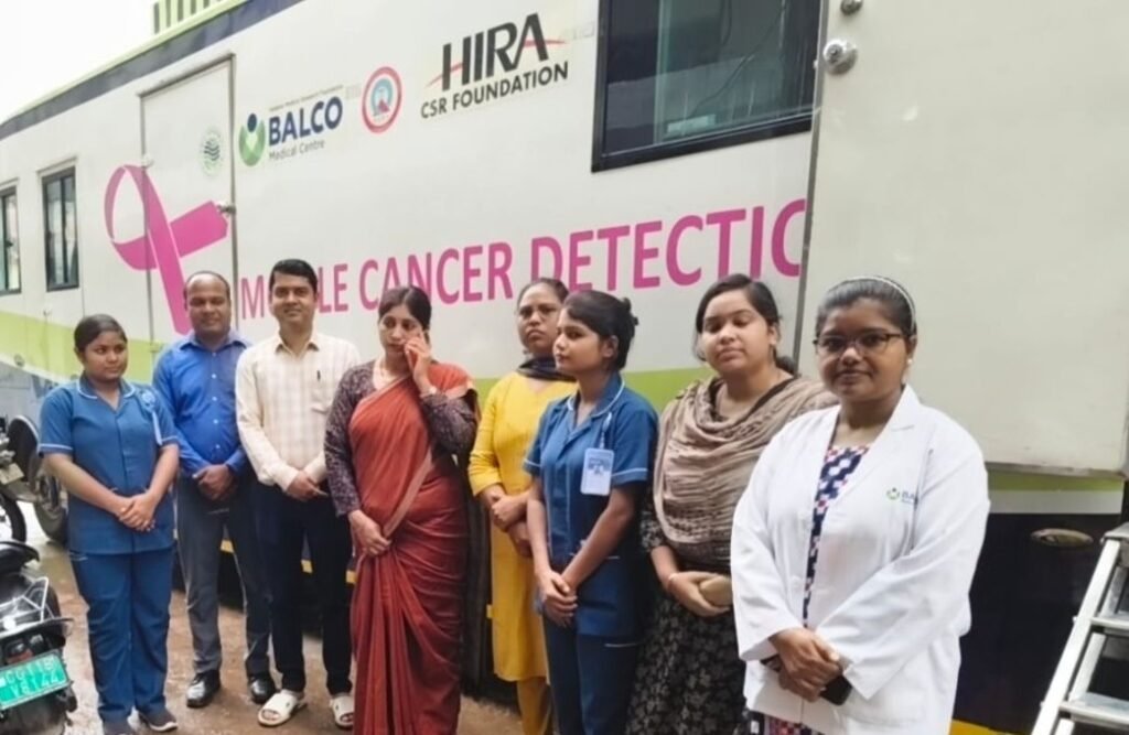 जिला स्वास्थ्य विभाग के सहयोग से 21 जुलाई को शक्ति में बालको मेडिकल सेंटर की पहुंची कैंसर वैन ने करी मरीजों की जांच. नगर पालिका अध्यक्ष श्यामसुंदर अग्रवाल सहित सीएमएचओ मैडम एवं बीएमसी के चिकित्सक रहे मौजूद. नगर पालिका अध्यक्ष अग्रवाल ने कहा- कैंसर जानलेवा बीमारी नहीं. समय पूर्व जानकारी से समुचित इलाज संभव kshititech