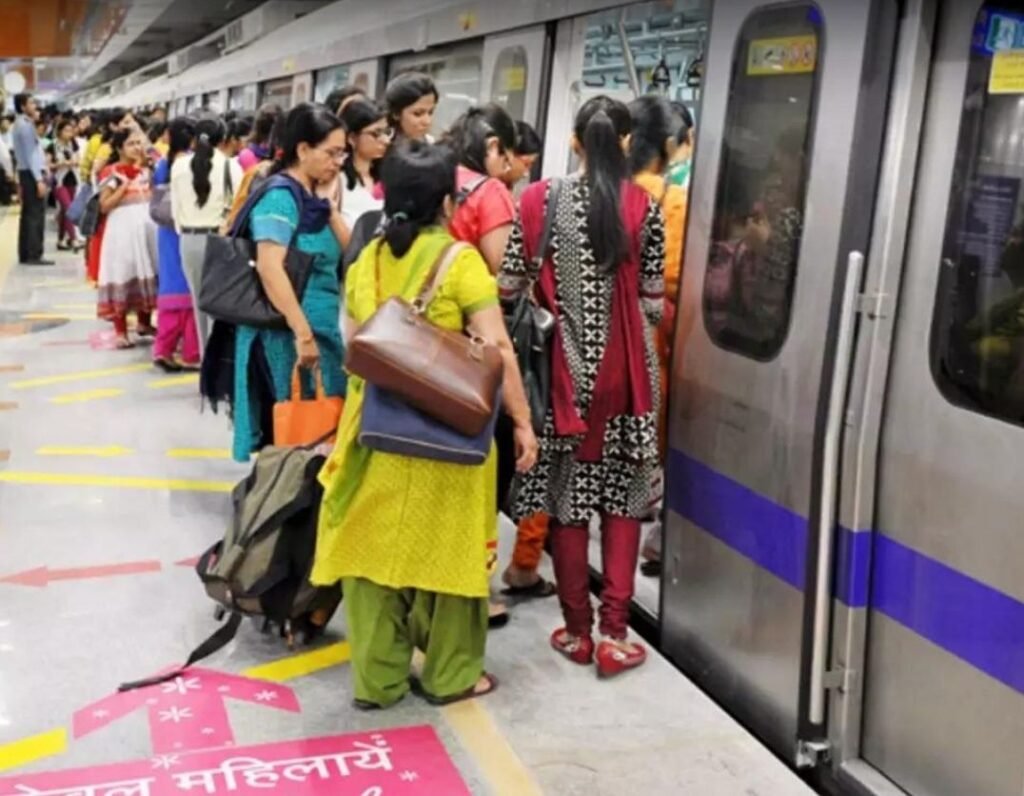 जंतर मंतर का असर ट्रेनों पर-दिल्ली मेट्रो के 16 रेलवे स्टेशन आज 23 जुलाई को भी रहेंगे बंद. कॉकरोच जनता पार्टी के आंदोलन को देखते हुए सरकार का फैसला kshititech