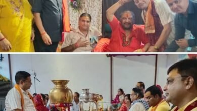 सावन के महीने में होता है रुद्राभिषेक का अपना महत्व- महामंडलेश्वर अमृतानंद सरस्वती भरत महाराज. पराशक्ति ज्योतिष पीठम्म में 10 अगस्त को हुआ भव्य रुद्राभिषेक एवं महारास कार्यक्रम का समापन. अंतिम दिवस नगर पालिका अध्यक्ष श्याम सुंदर अग्रवाल. सराफा एसोसिएशन अध्यक्ष राजेश सराफ एवं चेंबर अध्यक्ष योगेश अग्रवाल ने करवाई पूजा अर्चना. रविवार को पूर्व नेता प्रतिपक्ष नारायण चंदेल ने भी की थी पूजा अर्चना kshititech