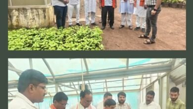 शाकंभरी बोर्ड के सदस्यों ने उद्यानिकी विभाग के अधिकारियों एवं कृषकों के साथ की बैठक.सब्जी, फल एवं फूल उत्पादक किसानों को शासन की योजनाओं का लाभ अंतिम छोर तक पहुंचाने पर जोर.बोर्ड मेंबर प्रेम पटेल ने दी जानकारी. श्री पटेल ने कहा- बाबा भोरमदेव के दर्शन का भी मिला अवसर kshititech