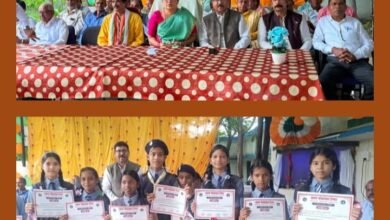 टेमर पंचायत में कांग्रेस जिला अध्यक्ष रश्मि गबेल ने किया ध्वजारोहण. सरपंच चंद्र कुमार सोनी ने भी ध्वजारोहण के साथ ही ग्राम पंचायत के विभिन्न कार्यक्रमों में करी सहभागिता. ग्राम वासियों को दी स्वतंत्रता दिवस की शुभकामनाएं. मेधावी बच्चों का हुआ सम्मान kshititech