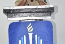 शक्ति जिला पुलिस की जागरूकता पहल-शक्ति के जिंदल वर्ल्ड स्कूल में साइबर जागरूकता अभियान का हुआ आयोजन. एसडीओ पुलिस डॉक्टर भुनेश्वरी पैकरा ने विद्यार्थियों सहित स्कूल परिवार को साइबर अपराधों से बचने किया जागरूक. एसडीओ मैडम ने कहा- किसी भी विपरीत परिस्थितियों में बच्चे घबराए नहीं kshititech