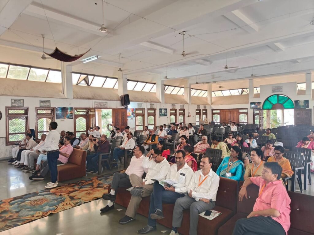 23 अगस्त को कैवल्यधाम कुमारी दुर्ग में हुआ महावीर इंटरकॉन्टिनेंटल सर्विस ऑर्गनाइजेशन (मीसो) राज्य अधिवेशन का सफल आयोजन. मुख्य अतिथि लोकेश कावड़िया ने कहा- संस्था द्वारा मूकबधिर बच्चों के स्किल डेवलपमेंट के लिए किया जा रहा लगातार आयोजन। अधिवेशन में पहुंचे प्रदेश के विभिन्न स्थानों के सदस्य 23 अगस्त को कैवल्यधाम कुमारी दुर्ग में हुआ महावीर इंटरकॉन्टिनेंटल सर्विस ऑर्गनाइजेशन (मीसो) राज्य अधिवेशन का सफल आयोजन. मुख्य अतिथि लोकेश कावड़िया ने कहा- संस्था द्वारा मूकबधिर बच्चों के स्किल डेवलपमेंट के लिए किया जा रहा लगातार आयोजन। अधिवेशन में पहुंचे प्रदेश के विभिन्न स्थानों के सदस्य kshititech