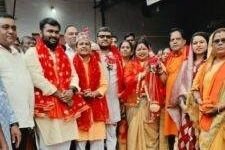 अद्वितीय कांवड़ यात्रा-24 अगस्त को शक्ति से निकली ऐतिहासिक कावड़ यात्रा- महामाई मंदिर से तुरी धाम तक हजारों की संख्या में शिव भक्तों ने उठाई कावड़. जिला पंचायत सदस्य आयुष शर्मा अन्नपूर्णा बाराद्वार एवं धर्मेंद्र सिंह कर रहे थे कावड़ यात्रा का नेतृत्व. पुरे यात्रा मार्ग में जगह-जगह हुआ कावड़ियों का स्वागत।तुरी में होगा भंडारा अद्वितीय कांवड़ यात्रा-24 अगस्त को शक्ति से निकली ऐतिहासिक कावड़ यात्रा- महामाई मंदिर से तुरी धाम तक हजारों की संख्या में शिव भक्तों ने उठाई कावड़. जिला पंचायत सदस्य आयुष शर्मा अन्नपूर्णा बाराद्वार एवं धर्मेंद्र सिंह कर रहे थे कावड़ यात्रा का नेतृत्व. पुरे यात्रा मार्ग में जगह-जगह हुआ कावड़ियों का स्वागत।तुरी में होगा भंडारा kshititech