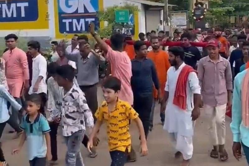 बाबा भोलेनाथ का करेंगे दीदार-24 अगस्त को शिव भक्त कावड़ियों का रवाना होगा दल- सकरेली कला से तुरी धाम की करेंगे विशाल कावड़ यात्रा. ग्राम वासियों में कावड़ यात्रा को लेकर भारी उत्साह. डीजे गाड़ी के साथ निकलेगी कावड़ यात्रा. महिला पुरुष बच्चे सभी जाएंगे यात्रा में बाबा भोलेनाथ का करेंगे दीदार-24 अगस्त को शिव भक्त कावड़ियों का रवाना होगा दल- सकरेली कला से तुरी धाम की करेंगे विशाल कावड़ यात्रा. ग्राम वासियों में कावड़ यात्रा को लेकर भारी उत्साह. डीजे गाड़ी के साथ निकलेगी कावड़ यात्रा. महिला पुरुष बच्चे सभी जाएंगे यात्रा में kshititech