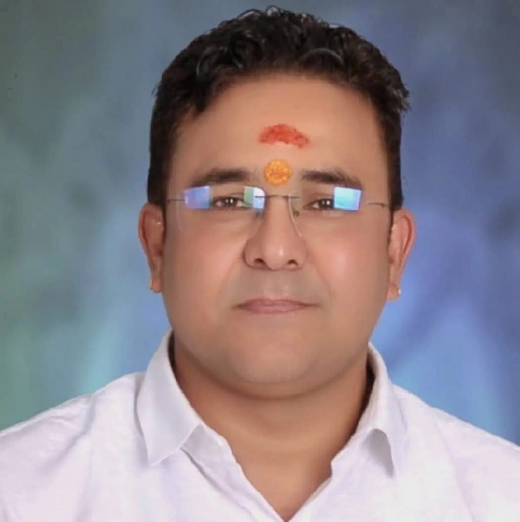 शिक्षा के क्षेत्र में उत्कृष्ट कार्यो के लिए सम्मानित हुए गुंजन एजुकेशन सेंटर के डायरेक्टर नितिन सोनी. नेता प्रतिपक्ष महंत. प्रभारी मंत्री सहित जिले की दिग्गज हस्तियां थी मौजूद शिक्षा के क्षेत्र में उत्कृष्ट कार्यो के लिए सम्मानित हुए गुंजन एजुकेशन सेंटर के डायरेक्टर नितिन सोनी. नेता प्रतिपक्ष महंत. प्रभारी मंत्री सहित जिले की दिग्गज हस्तियां थी मौजूद kshititech