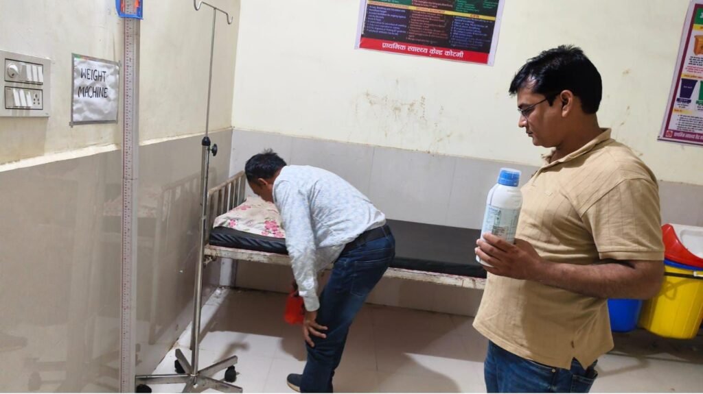 शक्ति जिले में मलेरिया रोधी अभियान के तहत जिले में कीटनाशक छिड़काव एवं जनजागरूकता अभियान. कलेक्टर एवं जिला पंचायत सीईओ के निर्देशन तथा सीएमएचओ डॉक्टर पूजा अग्रवाल के मार्गदर्शन में चला अभियान. मलेरिया विभाग की टीम शहरी क्षेत्र में भी लोगों को कर रही जागरूक शक्ति जिले में मलेरिया रोधी अभियान के तहत जिले में कीटनाशक छिड़काव एवं जनजागरूकता अभियान. कलेक्टर एवं जिला पंचायत सीईओ के निर्देशन तथा सीएमएचओ डॉक्टर पूजा अग्रवाल के मार्गदर्शन में चला अभियान. मलेरिया विभाग की टीम शहरी क्षेत्र में भी लोगों को कर रही जागरूक kshititech