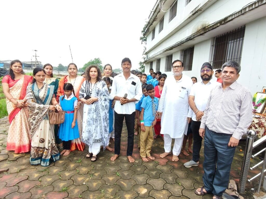 शक्ति के दृष्टि बाधित विशेष विद्यालय में मांगेराम अग्रवाल ने किया ध्वजारोहण. नेत्रहीन बालकों का किया उत्साह वर्धन. सर्व दिव्यांग कल्याण संघ की बिंदेश्वरी आदिले भी रही मौजूद शक्ति के दृष्टि बाधित विशेष विद्यालय में मांगेराम अग्रवाल ने किया ध्वजारोहण. नेत्रहीन बालकों का किया उत्साह वर्धन. सर्व दिव्यांग कल्याण संघ की बिंदेश्वरी आदिले भी रही मौजूद kshititech
