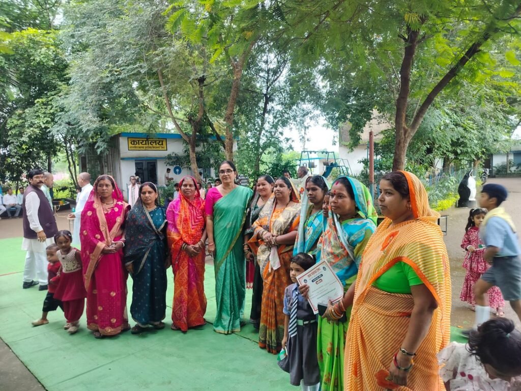 टेमर पंचायत में कांग्रेस जिला अध्यक्ष रश्मि गबेल ने किया ध्वजारोहण. सरपंच चंद्र कुमार सोनी ने भी ध्वजारोहण के साथ ही ग्राम पंचायत के विभिन्न कार्यक्रमों में करी सहभागिता. ग्राम वासियों को दी स्वतंत्रता दिवस की शुभकामनाएं. मेधावी बच्चों का हुआ सम्मान टेमर पंचायत में कांग्रेस जिला अध्यक्ष रश्मि गबेल ने किया ध्वजारोहण. सरपंच चंद्र कुमार सोनी ने भी ध्वजारोहण के साथ ही ग्राम पंचायत के विभिन्न कार्यक्रमों में करी सहभागिता. ग्राम वासियों को दी स्वतंत्रता दिवस की शुभकामनाएं. मेधावी बच्चों का हुआ सम्मान kshititech