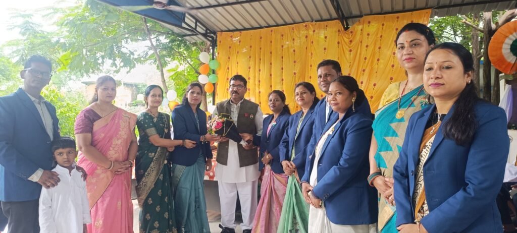 टेमर पंचायत में कांग्रेस जिला अध्यक्ष रश्मि गबेल ने किया ध्वजारोहण. सरपंच चंद्र कुमार सोनी ने भी ध्वजारोहण के साथ ही ग्राम पंचायत के विभिन्न कार्यक्रमों में करी सहभागिता. ग्राम वासियों को दी स्वतंत्रता दिवस की शुभकामनाएं. मेधावी बच्चों का हुआ सम्मान टेमर पंचायत में कांग्रेस जिला अध्यक्ष रश्मि गबेल ने किया ध्वजारोहण. सरपंच चंद्र कुमार सोनी ने भी ध्वजारोहण के साथ ही ग्राम पंचायत के विभिन्न कार्यक्रमों में करी सहभागिता. ग्राम वासियों को दी स्वतंत्रता दिवस की शुभकामनाएं. मेधावी बच्चों का हुआ सम्मान kshititech