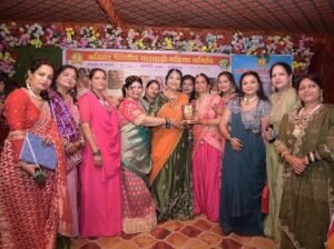अखिल भारतीय मारवाड़ी महिला समिति शक्ति शाखा ने 15 अगस्त को किया शक्ति में तीजा महोत्सव का ऐतिहासिक एवं भव्य आयोजन. वर्षों बाद यादगार एवं पारंपरिक आयोजन को देखने की संख्या में पहुंची महिलाएं. अध्यक्ष सरोज अग्रवाल के नेतृत्व में आयोजित था कार्यक्रम अखिल भारतीय मारवाड़ी महिला समिति शक्ति शाखा ने 15 अगस्त को किया शक्ति में तीजा महोत्सव का ऐतिहासिक एवं भव्य आयोजन. वर्षों बाद यादगार एवं पारंपरिक आयोजन को देखने की संख्या में पहुंची महिलाएं. अध्यक्ष सरोज अग्रवाल के नेतृत्व में आयोजित था कार्यक्रम kshititech