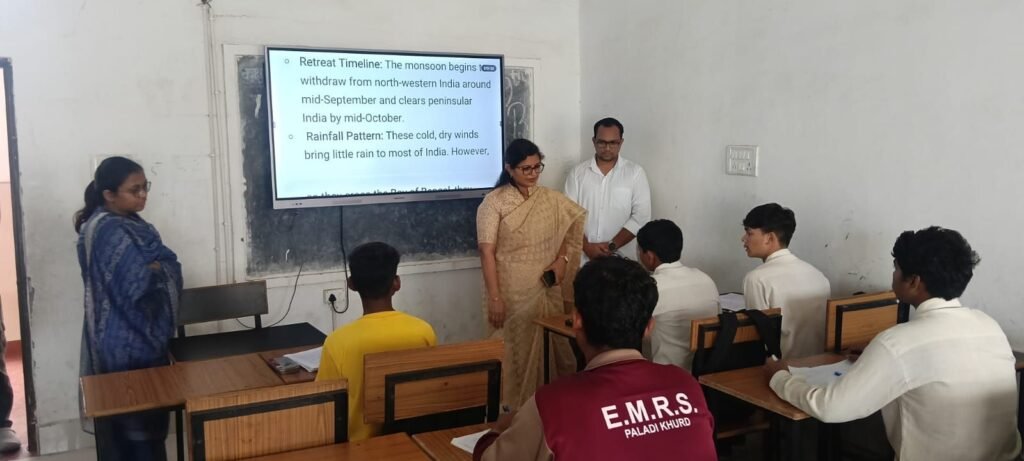 शक्ति जिले के एकलव्य आवासीय विद्यालय में आ रही शिकायतों पर निरीक्षण करने पहुंचे कलेक्टर जय श्री विद्यालय प्रबंधन को दिए सख्त निर्देश. विद्यालय परिसर में स्वच्छता एवं गुणवत्ता युक्त भोजन के लिए भी कलेक्टर मैडम ने दिए निर्देश. अव्यवस्थाओं को लेकर नाराजगी भी जाहिर की प्रशासनिक मुखिया ने kshititech