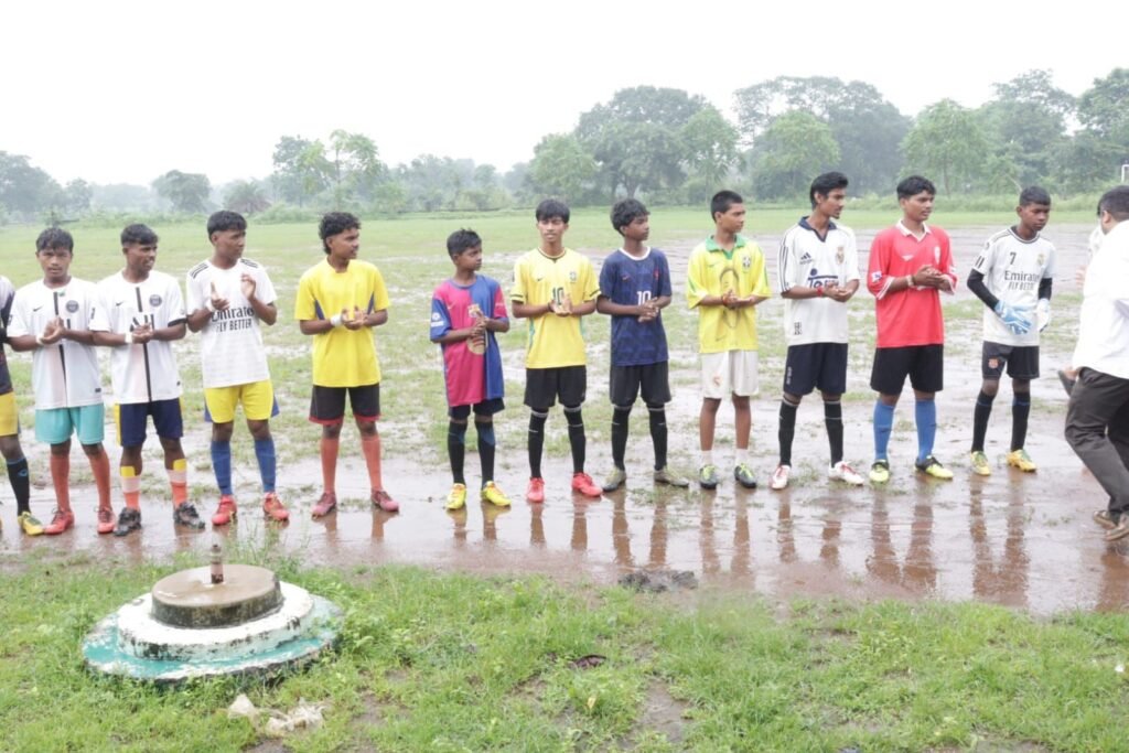 शक्ति के भाजपा मंडल अध्यक्ष अभिषेक शर्मा ने किया खेलो इंडिया कार्यक्रम के दौरान खिलाड़ियों को सम्मानित।जिले में राष्ट्रीय खेल दिवस पर आयोजित हुआ खेल दिवस एवं खेल अलंकरण समारोह. अभिषेक ने कहा- केंद्र की सरकार खेलो इंडिया के तहत खिलाड़ियों को दे रहीप्रोत्साहन kshititech