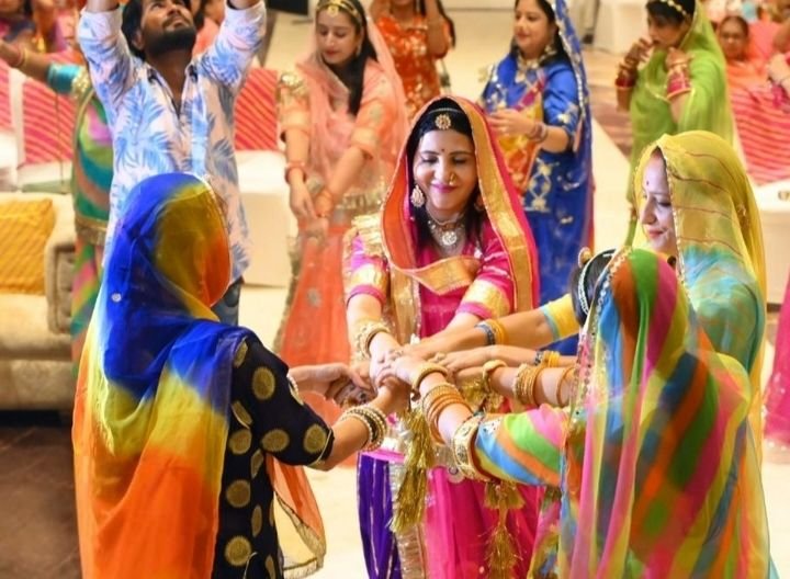 शक्ति की महिला जागृति शाखा ने 13 अगस्त को किया है निःशुल्क तीज मिलन का आयोजन. नई नवेली बहू-बेटियों को मिलेगा आयोजन में निशुल्क प्रवेश. लकी गेम हौजी सहित विभिन्न परंपरागत कार्यक्रमों का होगा आयोजन.अध्यक्ष मीनल अग्रवाल एवं दीप्ति सराफ ने दी जानकारी kshititech