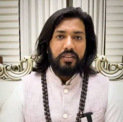 शक्ति जिले के प्रभारी मंत्री गुरु खुशवंत साहेब ने किया मजदूर की मौत पर दुख व्यक्त. शक्ति जिले के बुंदेली गांव का है एक मजदूर.31 जुलाई को कश्मीर आतंकी हमले में हुई थी दो मजदूर की हत्या kshititech