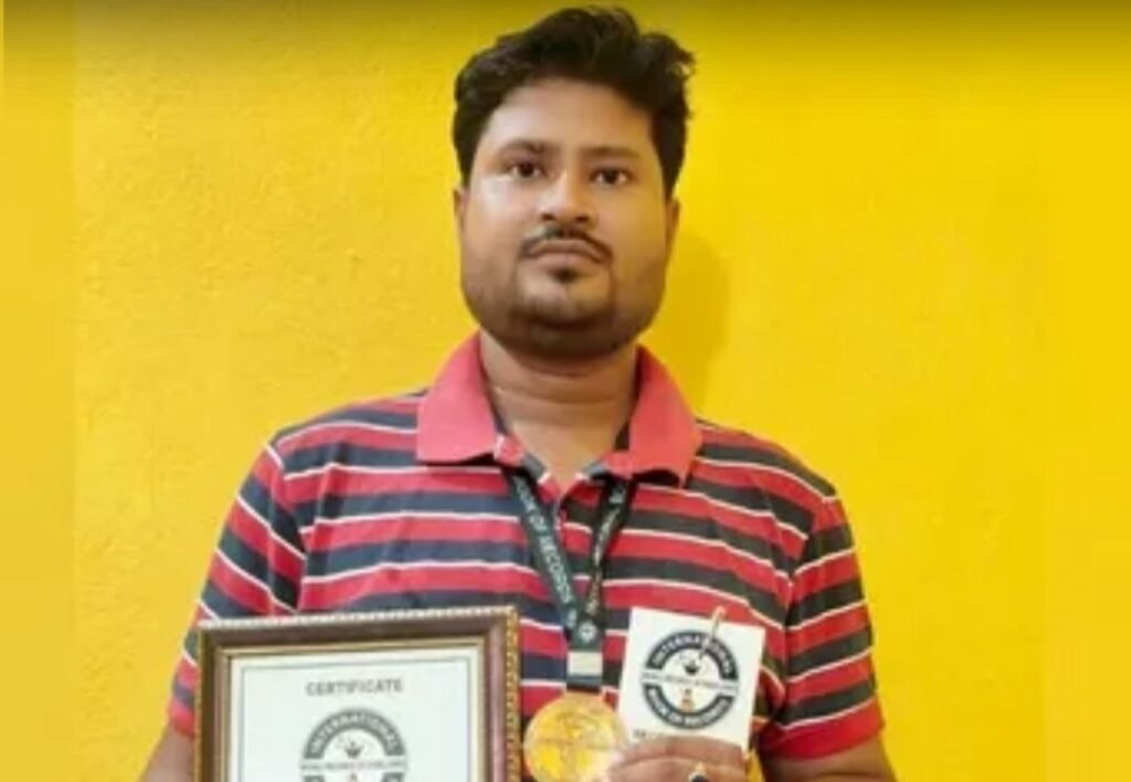9 सेकंड में अंग्रेजी के 26 अक्षर लिखकर जीता वर्ल्ड रिकॉर्ड का खिताब kshititech