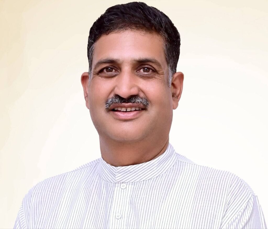 खनिज विकास निगम के अध्यक्ष सौरभ सिंह ने लिखा डीआरएम बिलासपुर को पत्र. पत्र में करी रेल यात्रियों की सुविधाओं के लिए मांग. पूरे प्रदेश के टॉप क्लास रेलवे स्टेशन के रूप में विकसित हो रहा है अकलतरा खनिज विकास निगम के अध्यक्ष सौरभ सिंह ने लिखा डीआरएम बिलासपुर को पत्र. पत्र में करी रेल यात्रियों की सुविधाओं के लिए मांग. पूरे प्रदेश के टॉप क्लास रेलवे स्टेशन के रूप में विकसित हो रहा है अकलतरा kshititech
