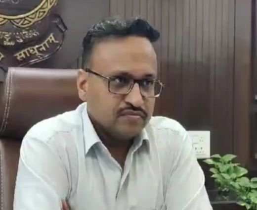 पुलिस विभाग के सशक्त ऐप को लेकर आईजी रामगोपाल गर्ग ने ली रेंज स्तर के पुलिस अधिकारियों की समीक्षा बैठक. शक्ति जिले के पुलिस अधिकारी भी शामिल हुए बैठक में. आई जी साहब का सख्त निर्देश- बैठक के दिशा निर्देशों का अक्षरशः पालन हो सुनिश्चित kshititech