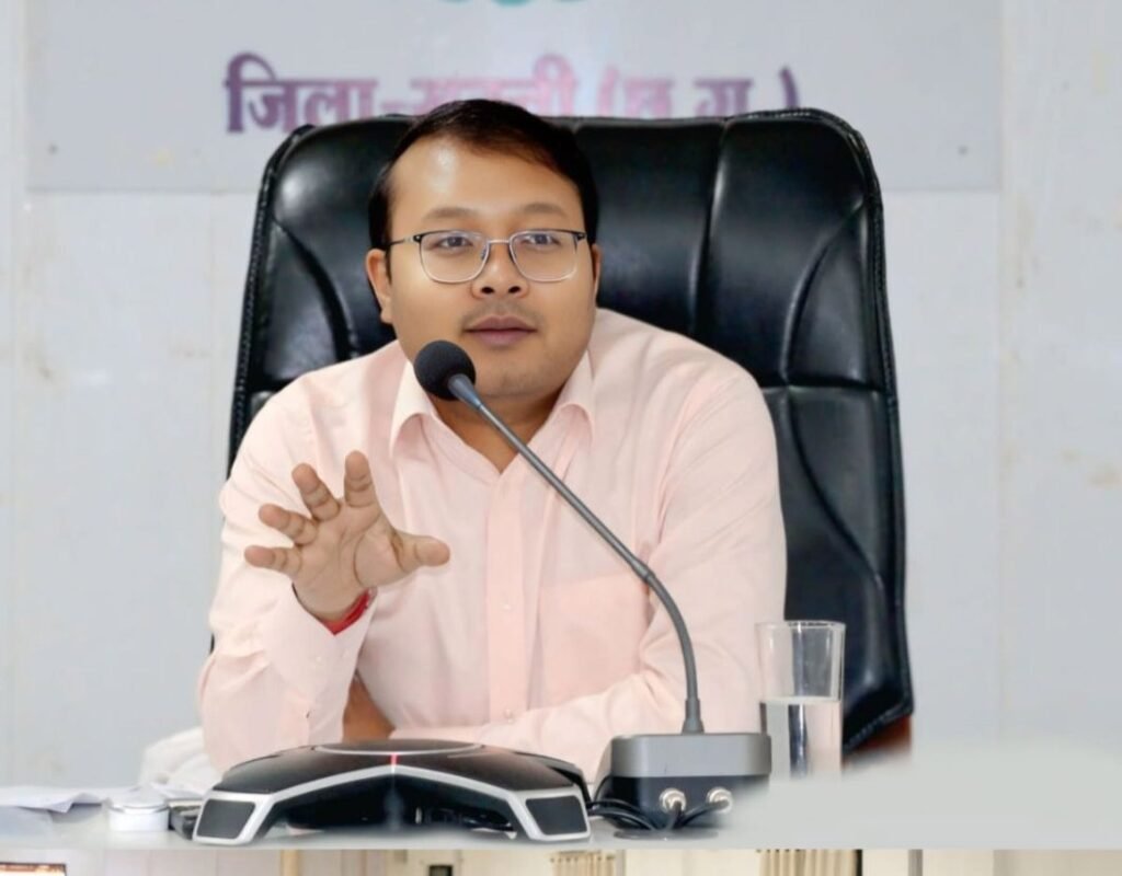 अब होगी उल्लास महा चौपाल-मंगलवार को शक्ति जिले में स्वतंत्रता दिवस के कार्यक्रम की तैयारी को लेकर समीक्षा की कलेक्टर साहब ने. ग्राम पंचायतो में होगा उल्लास महाचौपाल का आयोजन. जनदर्शन में सुनी टोपनो साहब ने समस्याएं। 14 अगस्त को महिला सशक्तिकरण केंद्र में होगी परीक्षा. स्वतंत्रता दिवस के मौके पर जिले के सरकारी दफ्तरो में होगी झालरों की रोशनी अब होगी उल्लास महा चौपाल-मंगलवार को शक्ति जिले में स्वतंत्रता दिवस के कार्यक्रम की तैयारी को लेकर समीक्षा की कलेक्टर साहब ने. ग्राम पंचायतो में होगा उल्लास महाचौपाल का आयोजन. जनदर्शन में सुनी टोपनो साहब ने समस्याएं। 14 अगस्त को महिला सशक्तिकरण केंद्र में होगी परीक्षा. स्वतंत्रता दिवस के मौके पर जिले के सरकारी दफ्तरो में होगी झालरों की रोशनी kshititech