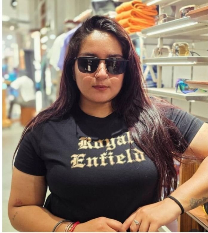 हरेली तिहार पर हुआ बड़ा दर्दनाक सड़क हादसा-ट्रेलर ने मारी बाइक सवार सिद्धि को टक्कर- मौके पर ही हुई सिद्धि की दर्दनाक मौत हरेली तिहार पर हुआ बड़ा दर्दनाक सड़क हादसा-ट्रेलर ने मारी बाइक सवार सिद्धि को टक्कर- मौके पर ही हुई सिद्धि की दर्दनाक मौत kshititech