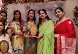 ऐतिहासिक आयोजन-शक्ति की महिला जागृति शाखा का संपन्न हुआ सावन तीज महोत्सव.पारंपरिक वेशभूषा में पहुंची महिलाएं. विभिन्न प्रतिस्पर्धाओं के बीच लजीज व्यंजन एवं सम्मान का भी हुआ कार्यक्रम. मारवाड़ी समाज की नई नवेली बहू बेटियों का भी हुआ सम्मान. 13 अगस्त को हटरी धर्मशाला में आयोजित था कार्यक्रम ऐतिहासिक आयोजन-शक्ति की महिला जागृति शाखा का संपन्न हुआ सावन तीज महोत्सव.पारंपरिक वेशभूषा में पहुंची महिलाएं. विभिन्न प्रतिस्पर्धाओं के बीच लजीज व्यंजन एवं सम्मान का भी हुआ कार्यक्रम. मारवाड़ी समाज की नई नवेली बहू बेटियों का भी हुआ सम्मान. 13 अगस्त को हटरी धर्मशाला में आयोजित था कार्यक्रम kshititech