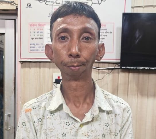सट्टा खेलेंगे नहीं- सट्टा खिलाएंगे नहीं।शक्ति पुलिस ने 21 अगस्त को सट्टा खिलाने वाले लोगों के खिलाफ की बड़ी कार्रवाई. 20 अगस्त को भी पुलिस ने किया था मामला दर्ज. शक्ति टीआई लखन पटेल की सक्रियता से लगातार सटोरियों पर हो रही ताड़ बतोड़ कार्रवाई kshititech