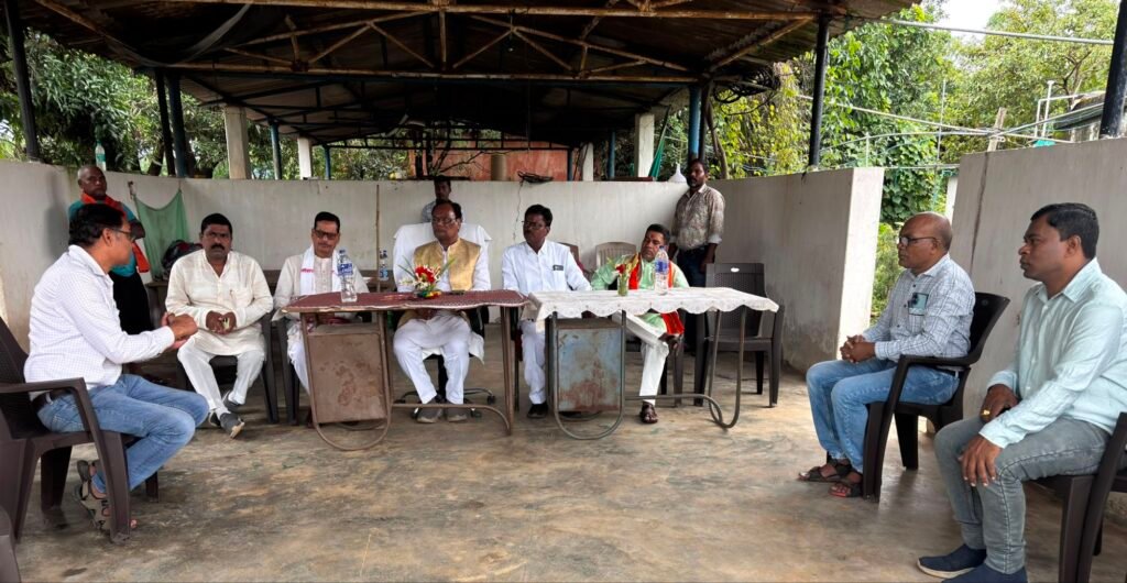 छत्तीसगढ़ में कृषि उद्यानिकी को बढ़ावा देने शाकंभरी बोर्ड के सदस्यों का चल रहा दौरा कार्यक्रम- बलरामपुर जिले में पहुंचे बोर्ड के अध्यक्ष एवं सदस्य. शाकंभरी बोर्ड के सदस्य प्रेमलाल पटेल भी शामिल थे इस प्रतिनिधि मंडल में. बोर्ड की सक्रियता से प्रदेश के किसानों को मिल रहा लाभ छत्तीसगढ़ में कृषि उद्यानिकी को बढ़ावा देने शाकंभरी बोर्ड के सदस्यों का चल रहा दौरा कार्यक्रम- बलरामपुर जिले में पहुंचे बोर्ड के अध्यक्ष एवं सदस्य. शाकंभरी बोर्ड के सदस्य प्रेमलाल पटेल भी शामिल थे इस प्रतिनिधि मंडल में. बोर्ड की सक्रियता से प्रदेश के किसानों को मिल रहा लाभ kshititech