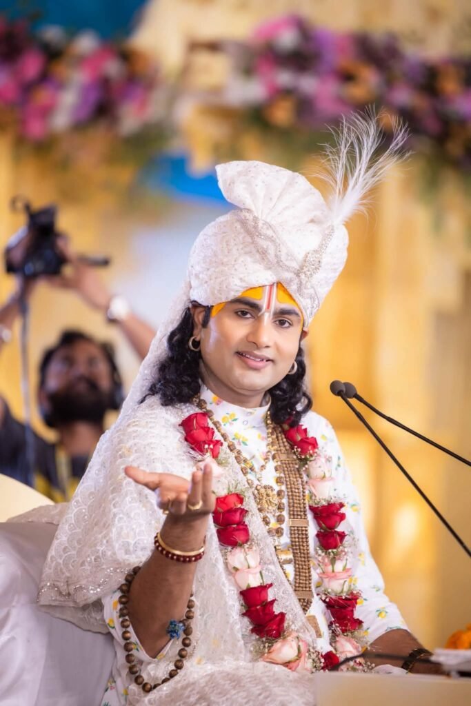 बम्हनीनडीह में जयपुरिया परिवार की प्रारंभ हुई पितृ मोक्ष गया श्रद्धा अंतर्गत श्रीमद् भागवत कथा. 13 सितंबर को कथा वाचक डॉ अनिरुद्ध आचार्य जी महाराज ने देव प्रतिष्ठा एवं भागवत महात्मय सहित सुखदेव आगमन के प्रसंग का किया वर्णन. जयपुरिया परिवार ने निकाली भव्य शोभायात्रा. आज दोपहर 12:00 बजे पत्रकार वार्ता को संबोधित करेंगे कथा वाचक डॉक्टर अनिरुद्ध आचार्य जी महाराज kshititech