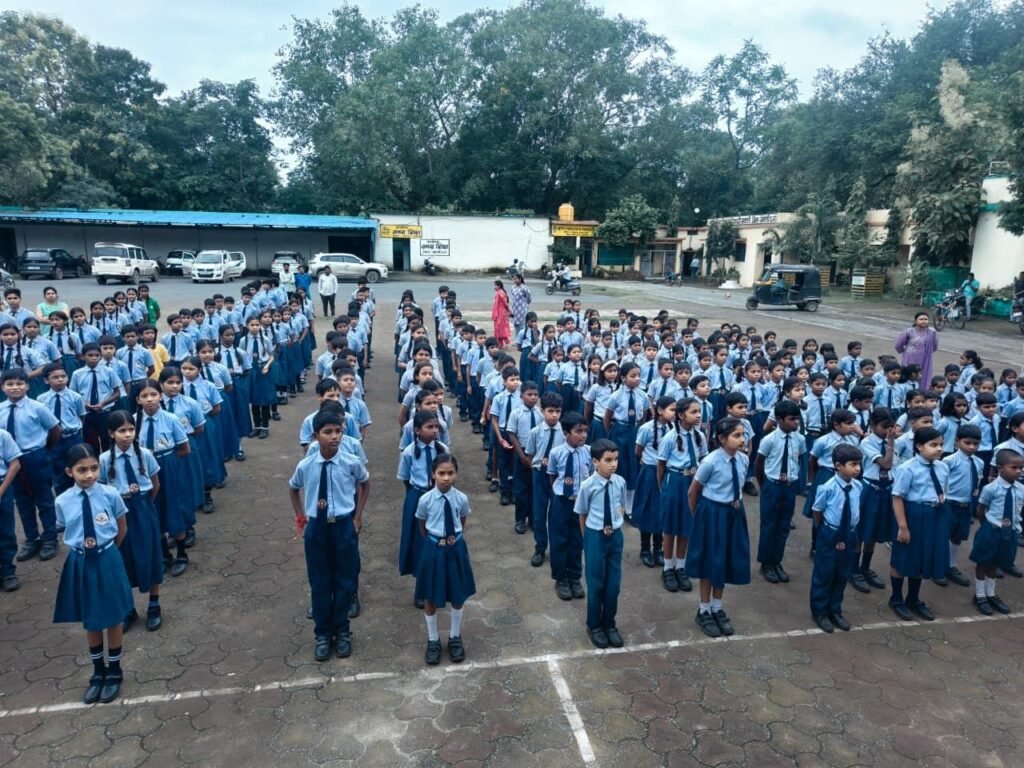 शिक्षा प्रोत्साहन का सबसे बड़ा कार्य-शिक्षा के प्रति विद्यार्थियों को प्रोत्साहन देने मारवाड़ी युवा मंच की शक्ति शाखा ने करी अनुकरणीय पहल. शहर के सरकारी स्कूल के विद्यार्थियों को शिक्षण सामग्री वितरित कर दिया शिक्षित समाज का संदेश शिक्षा प्रोत्साहन का सबसे बड़ा कार्य-शिक्षा के प्रति विद्यार्थियों को प्रोत्साहन देने मारवाड़ी युवा मंच की शक्ति शाखा ने करी अनुकरणीय पहल. शहर के सरकारी स्कूल के विद्यार्थियों को शिक्षण सामग्री वितरित कर दिया शिक्षित समाज का संदेश kshititech
