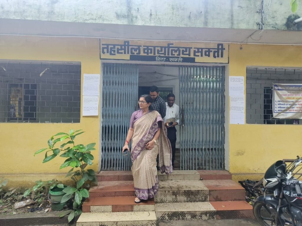 शक्ति जिले में  आश्रम छात्रावासों की अव्यवस्था से नाराज हुई कलेक्टर. विभागीय अधिकारियों को दिए सख्त निर्देश। कलेक्टर मैडम ने 3 सितंबर को जिला मुख्यालय शक्ति के जनपद। तहसील। नगर पालिका का किया औचक निरीक्षण। कृषि अधिकारियों की बैठक लेकर दिए आवश्यक निर्देश kshititech