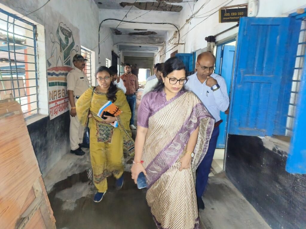 शक्ति जिले में  आश्रम छात्रावासों की अव्यवस्था से नाराज हुई कलेक्टर. विभागीय अधिकारियों को दिए सख्त निर्देश। कलेक्टर मैडम ने 3 सितंबर को जिला मुख्यालय शक्ति के जनपद। तहसील। नगर पालिका का किया औचक निरीक्षण। कृषि अधिकारियों की बैठक लेकर दिए आवश्यक निर्देश kshititech